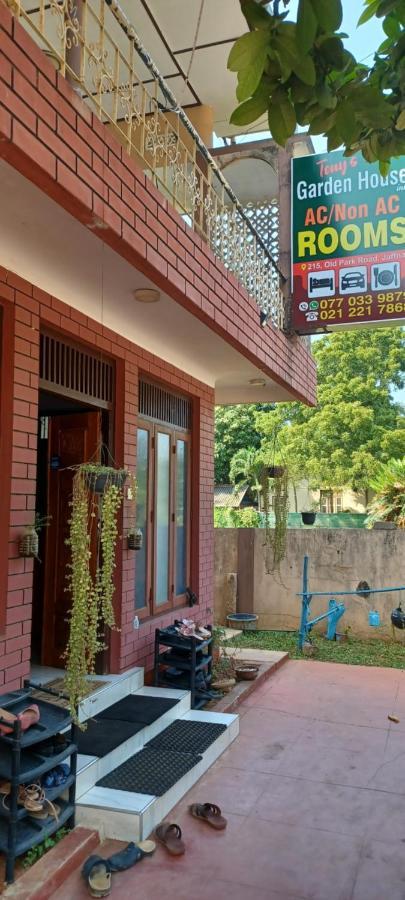 Tony'S Garden House Back Packers Inn Джафна Экстерьер фото