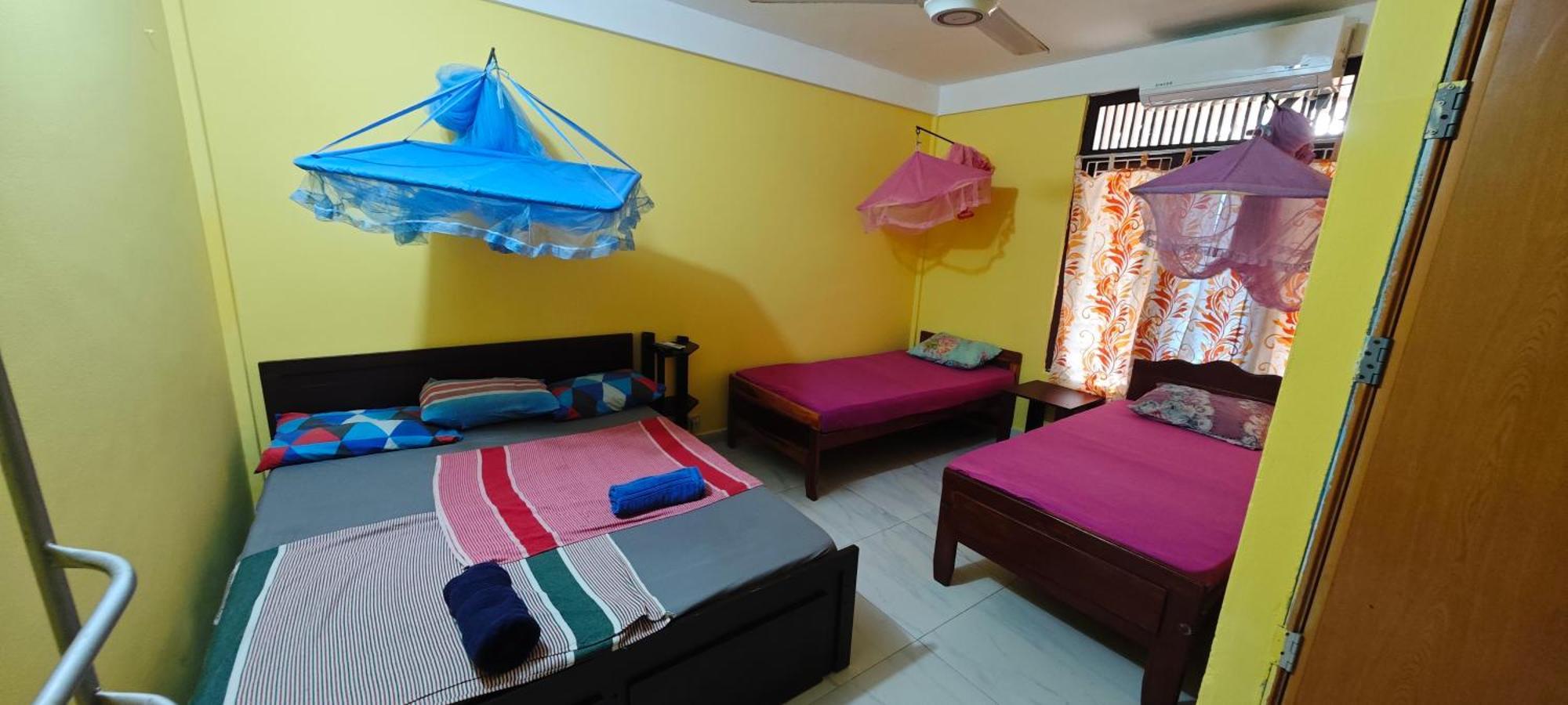 Tony'S Garden House Back Packers Inn Джафна Экстерьер фото